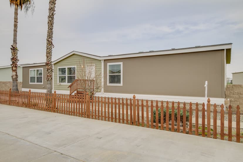 CM-4663A exterior